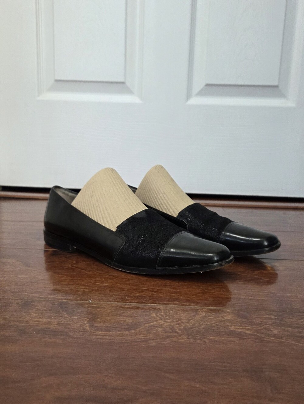 Classiques Entier Italian Leather Flat Loafer Women Sz 8.5M Dress Shoe Black Cap